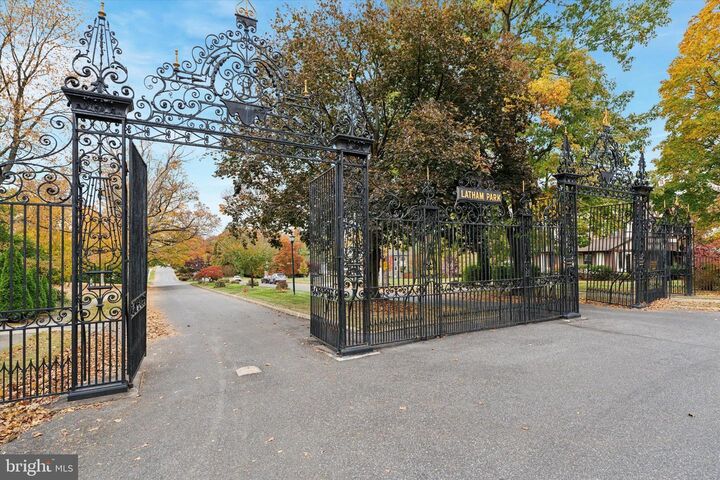 Property Photo:  1 Latham Park  PA 19027