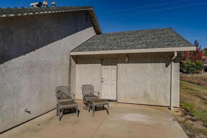 Property Photo: 7799 Kirby Street CA 95252