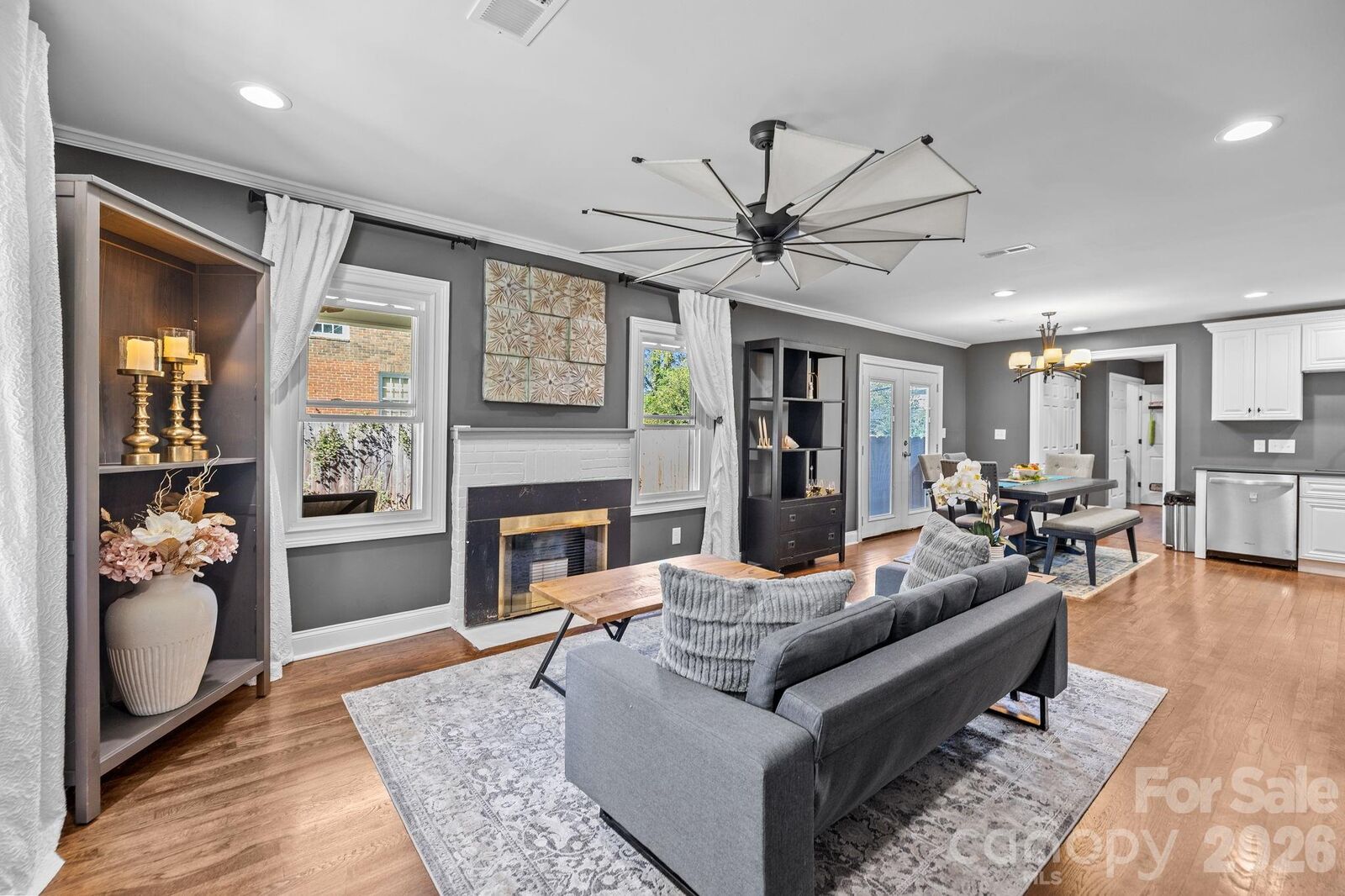 Property Photo:  1501 Herrin Avenue  NC 28205 