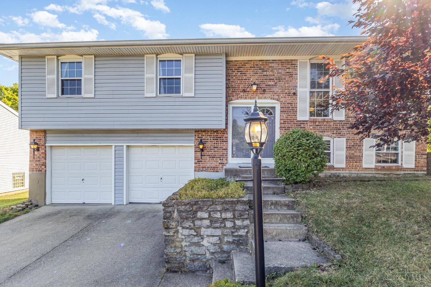 Property Photo:  928 Beechmeadow Lane  OH 45238 