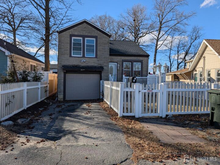 11 S Holly Avenue  Hazlet NJ 07734 photo