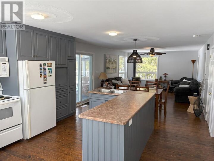 Property Photo:  314 Perry Ave  ON P0M 2A0 