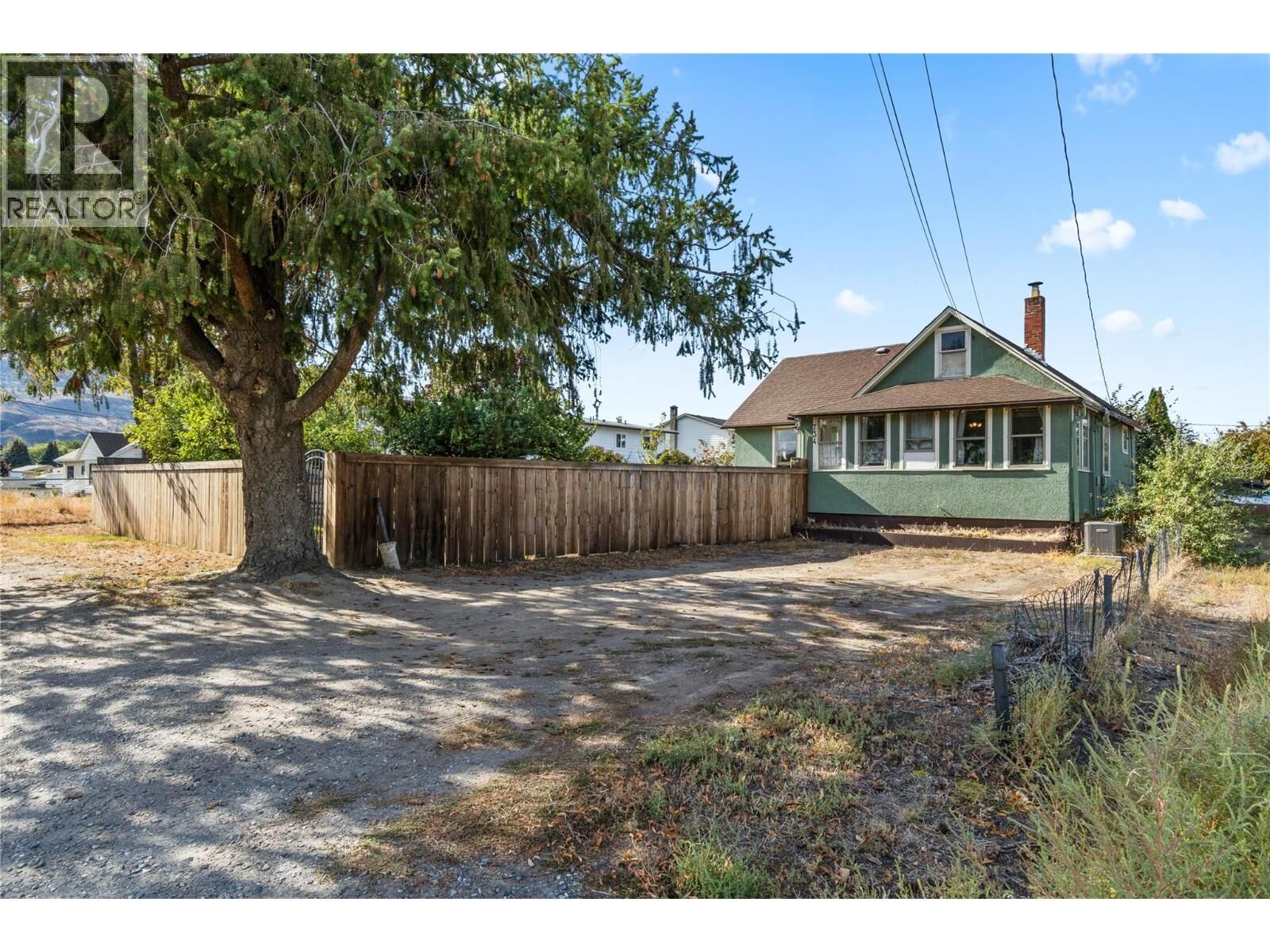 Property Photo: 734 Singh Street BC V2B 5C5