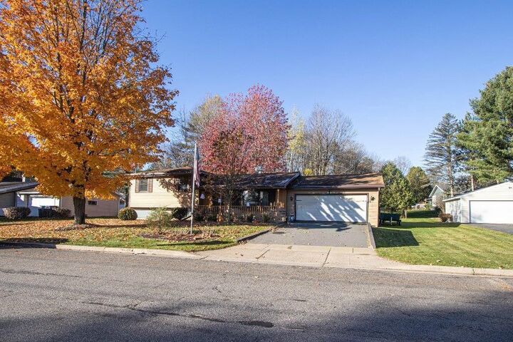 Property Photo:  506 Urban Street  WI 54474 