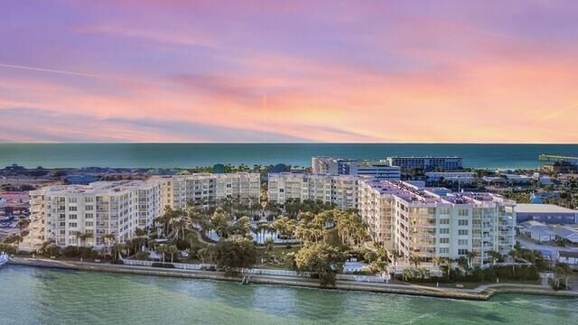 Property Photo:  1328 Miracle Strip Parkway 402  FL 32548 