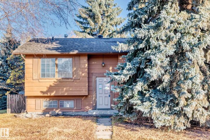 Property Photo:  34 Greenwood Close  AB T7X 1Y1 