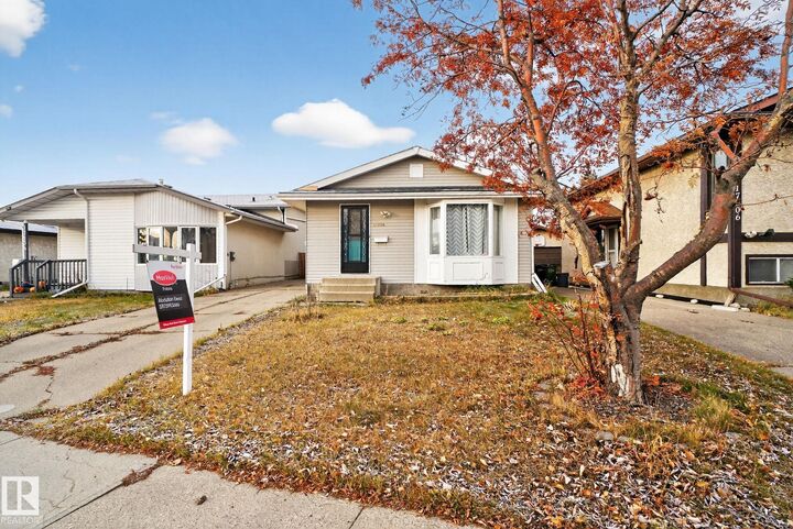17204 96 Street NW  Edmonton AB T5Z 1Z6 photo