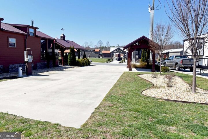 Property Photo: 81 Foggy Mountain Road GA 30512