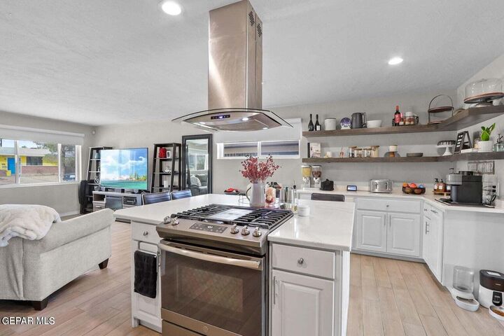 Property Photo: 6116 Navajo Avenue TX 79925