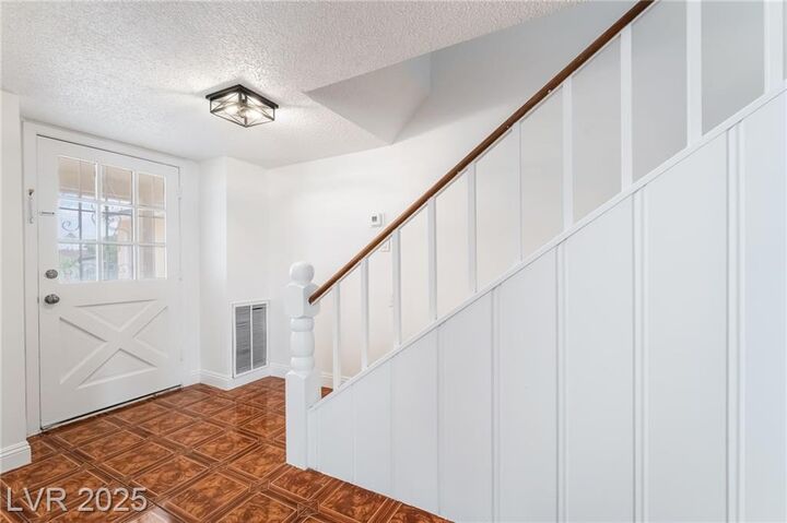 Property Photo: 5425 Del Rey Avenue NV 89146