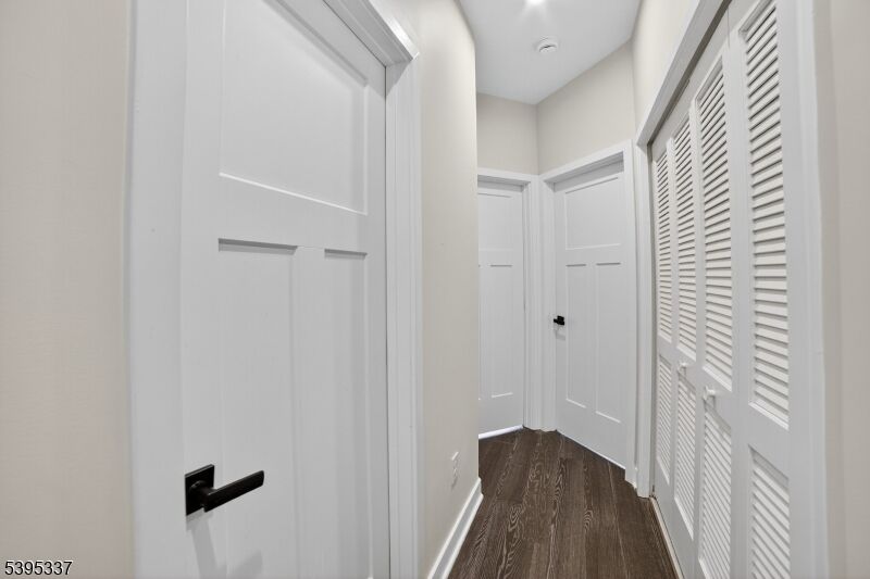 Property Photo: 9 Saw Mill Cir NJ 07840