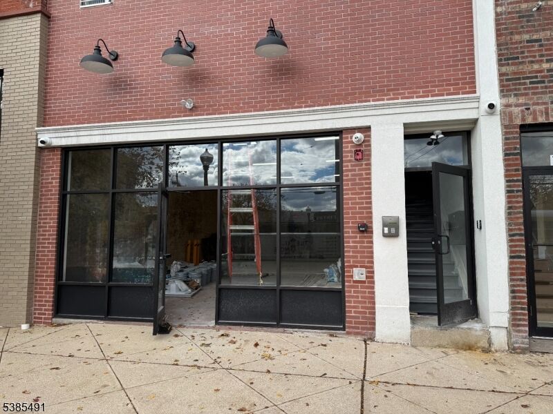 Property Photo:  10 E Washington Ave 301  NJ 07882 