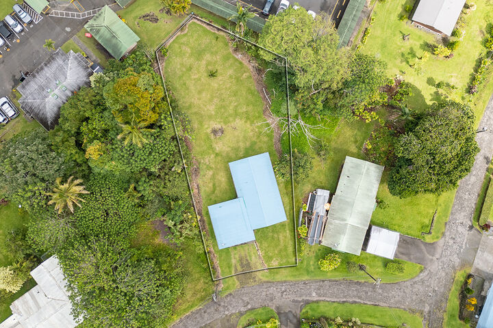 Property Photo: 15-3027 Kekauonohi St HI 96778