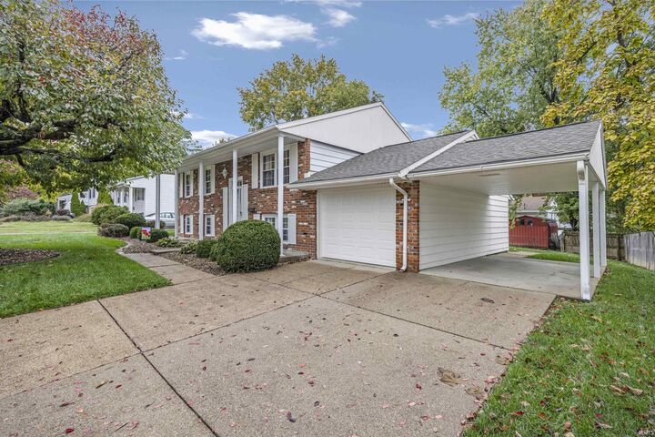 Property Photo: 1287 Woodbine Lane IN 47710