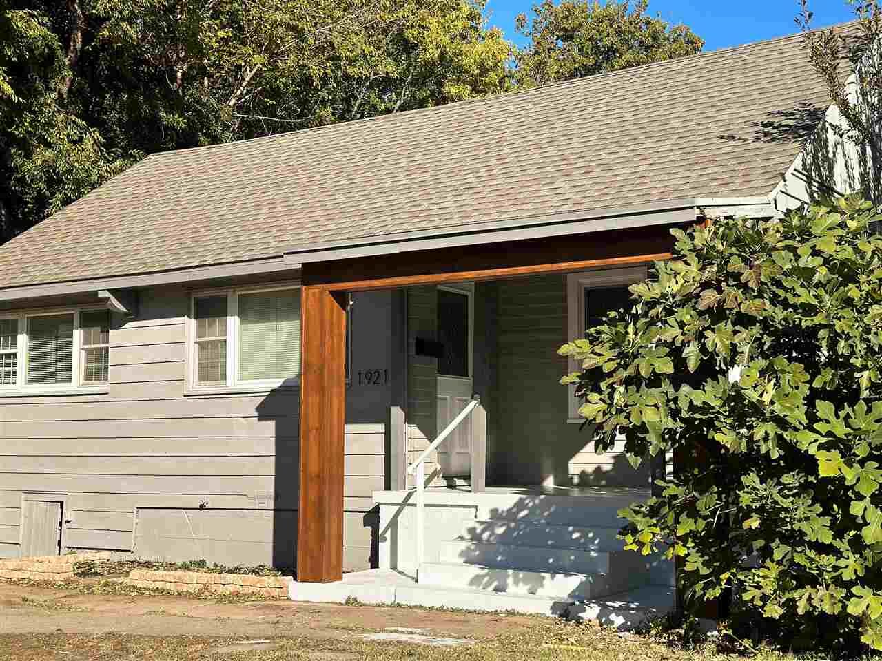 Property Photo:  1921 NW Oak Ave  OK 73507 