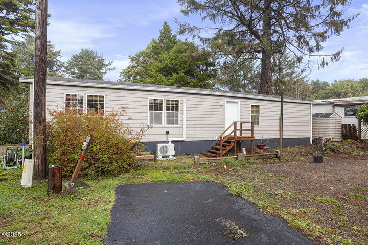 Property Photo: 4875 US-101 75 OR 97341