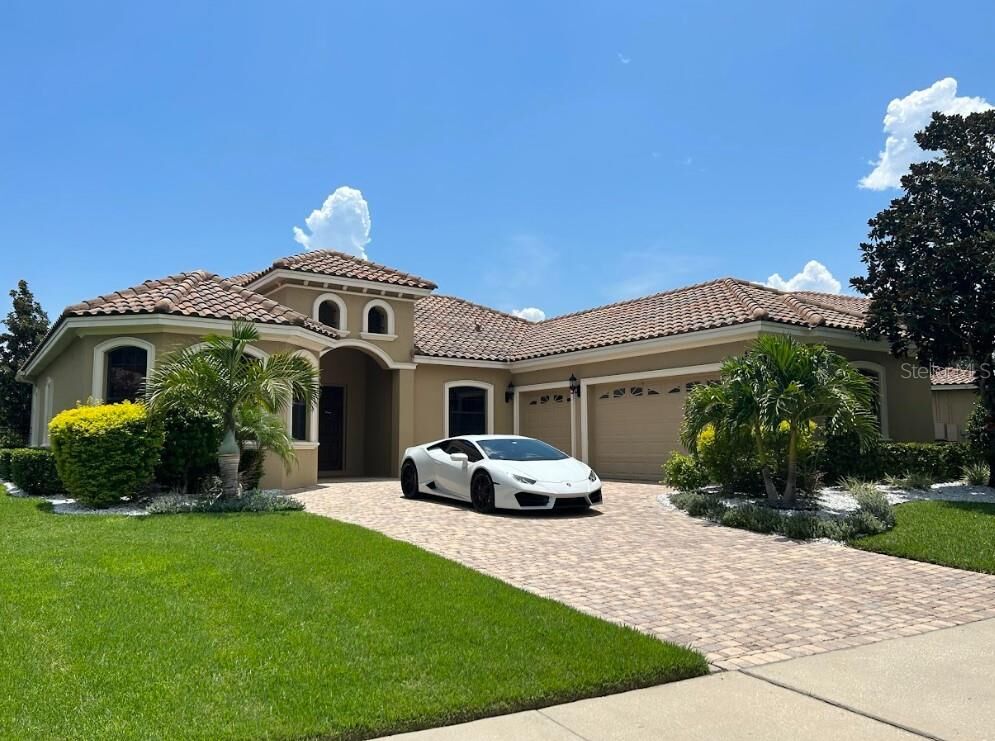 Property Photo: 9913 Hatton Circle FL 32832