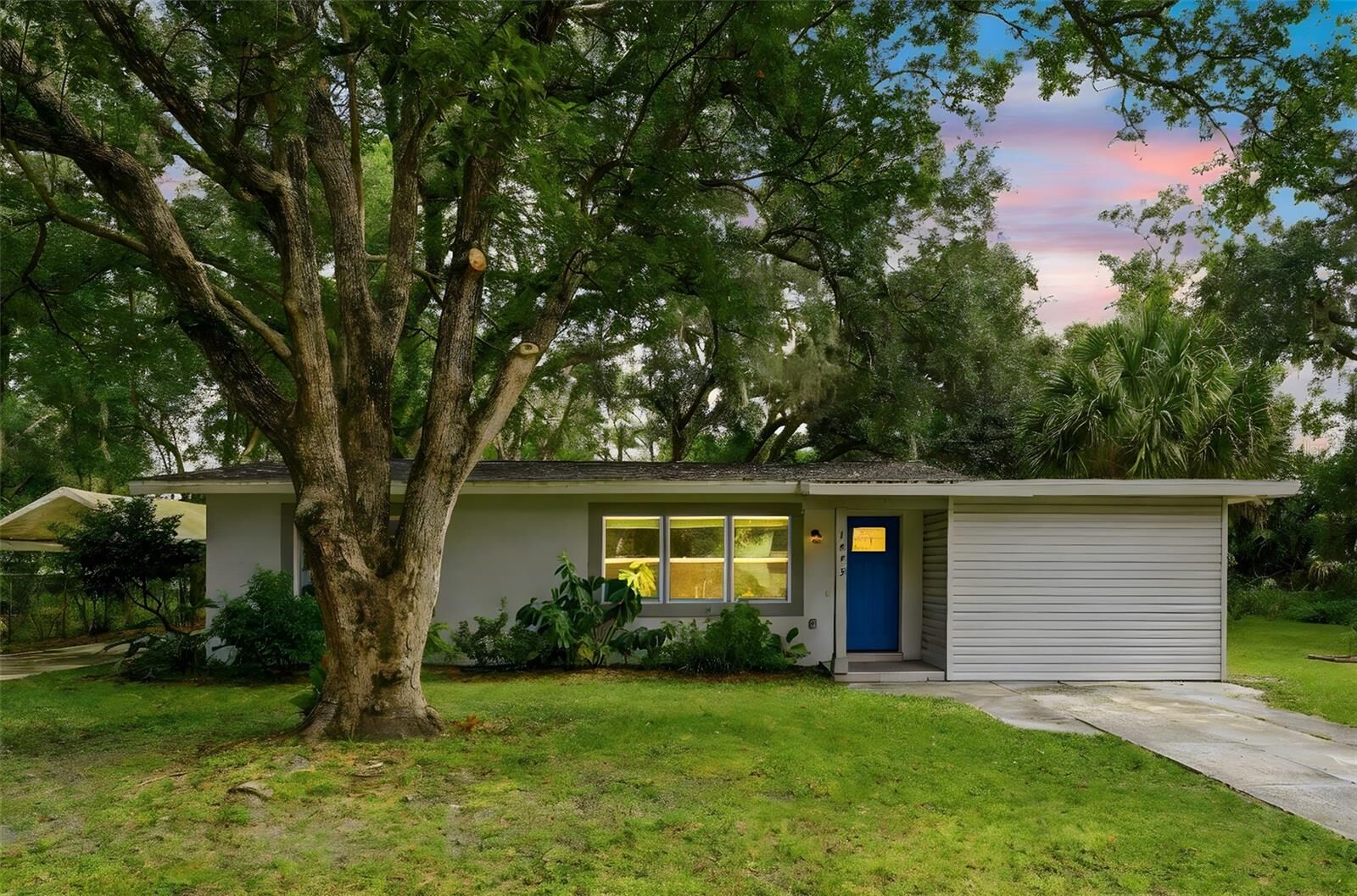 Property Photo:  1515 S Elliott Street  FL 32771 