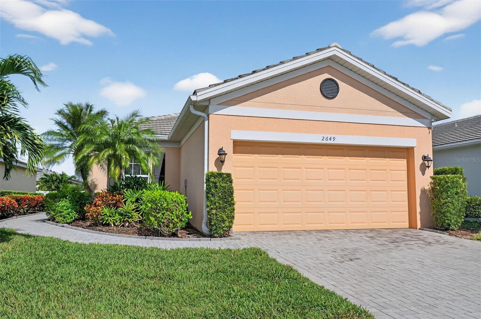Property Photo:  2649 Vareo Court  FL 33991