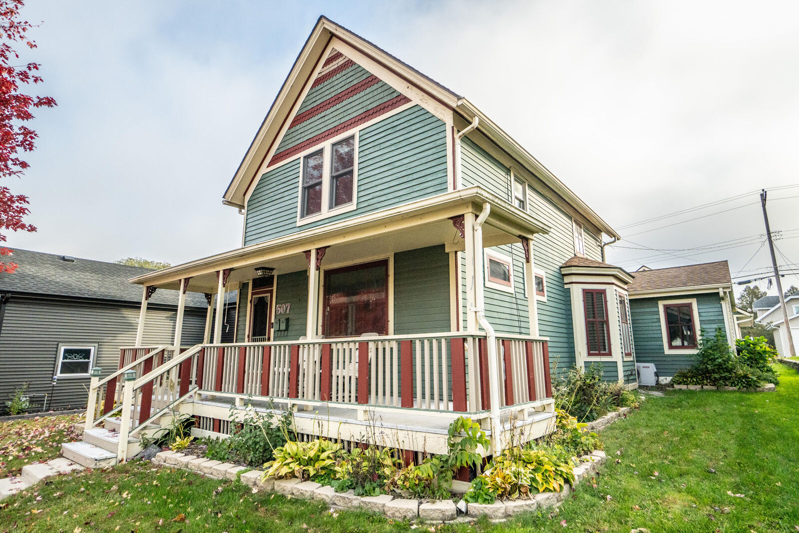 Property Photo: 507 S Main St 507A WI 53095