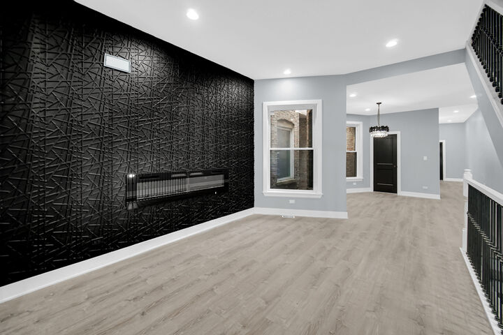 Property Photo:  4343 S Ellis Avenue  IL 60653 