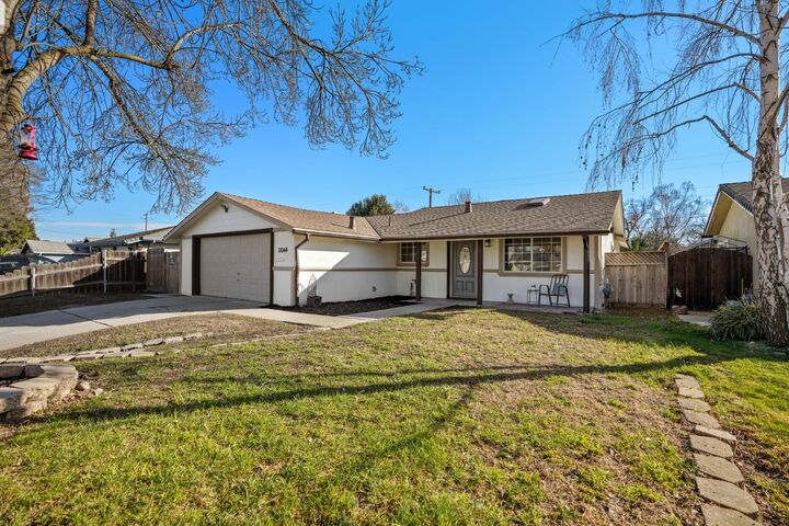 Property Photo:  2644 Cypress Avenue  CA 95207 