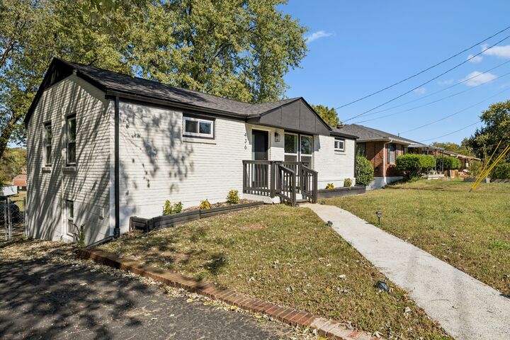 Property Photo: 436 Heney Dr TN 37214