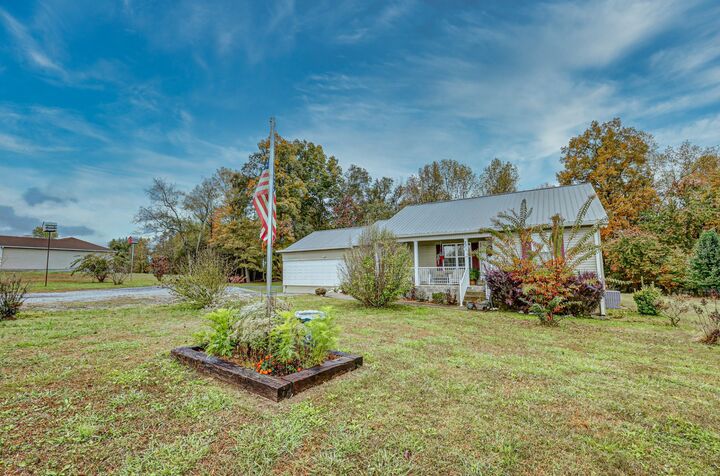 Property Photo:  231 Tom Johnson Rd  TN 37357 