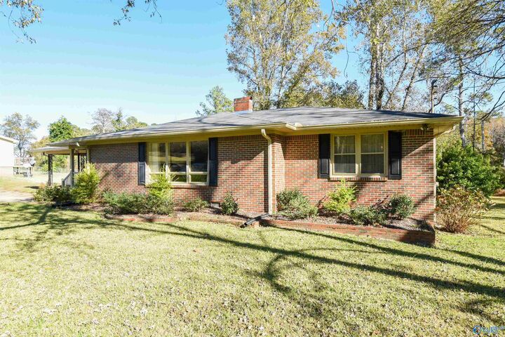 Property Photo: 2850 Fairview Road AL 35904