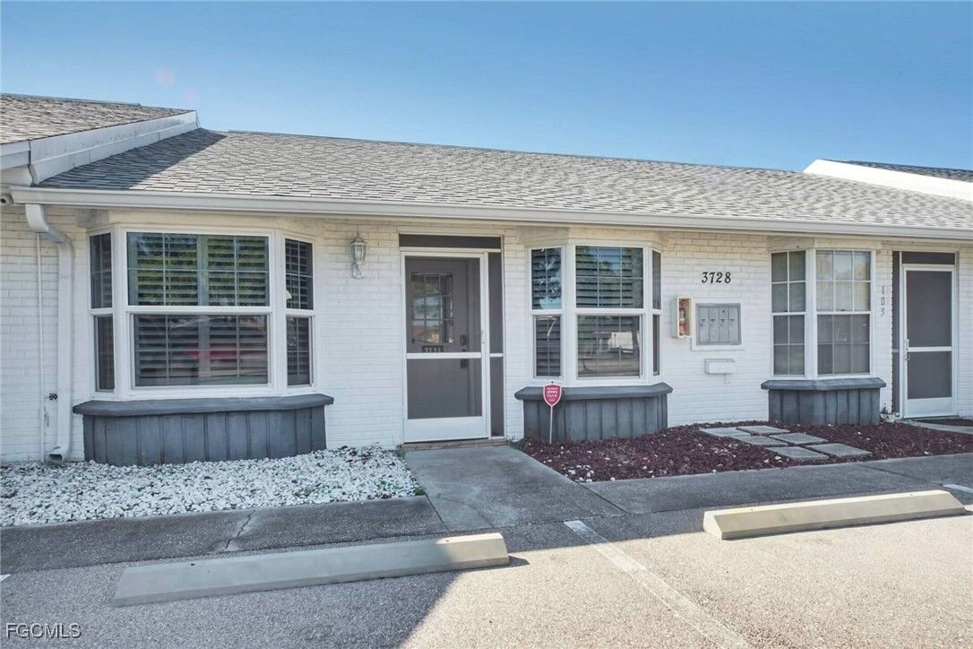 Property Photo:  3728 Santa Barbara Boulevard 102  FL 33914 