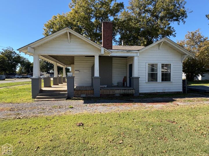 Property Photo: 514 W Main Street AR 72472