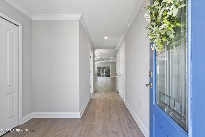 Property Photo:  181 Narvarez Avenue  FL 32084 