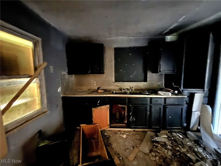 Property Photo:  3957 Strandhill Road  OH 44118 