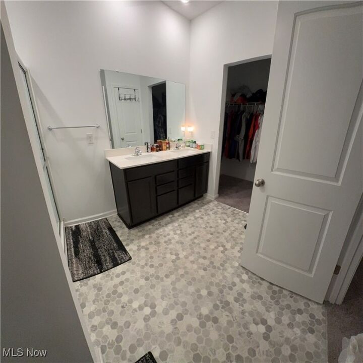 Property Photo:  2241 Brookside Drive  OH 43130 