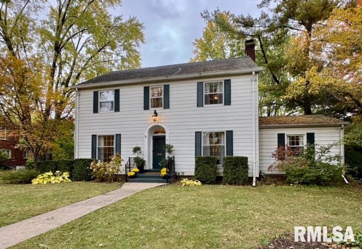 Property Photo: 71 Park Lane Drive IL 61401