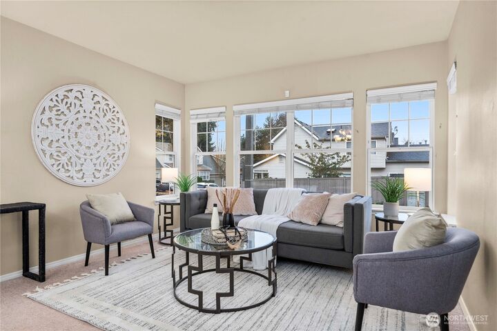 Property Photo: 524 Tacoma Place NE WA 98005