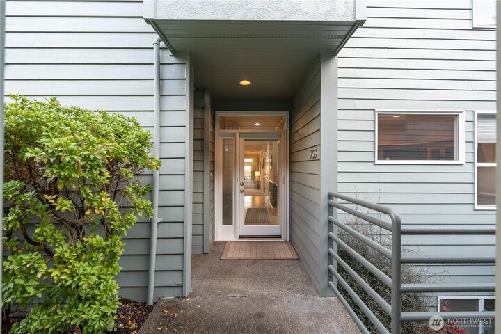 Property Photo: 2349 Harbor Avenue SW 303 WA 98126