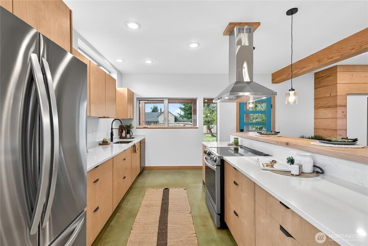 2602  Woburn Street  Bellingham WA 98226 photo