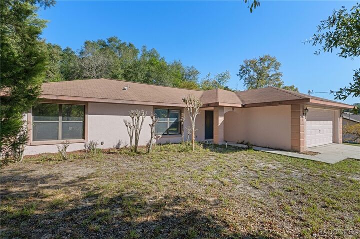 Property Photo: 5625 S Dede Terrace FL 34452