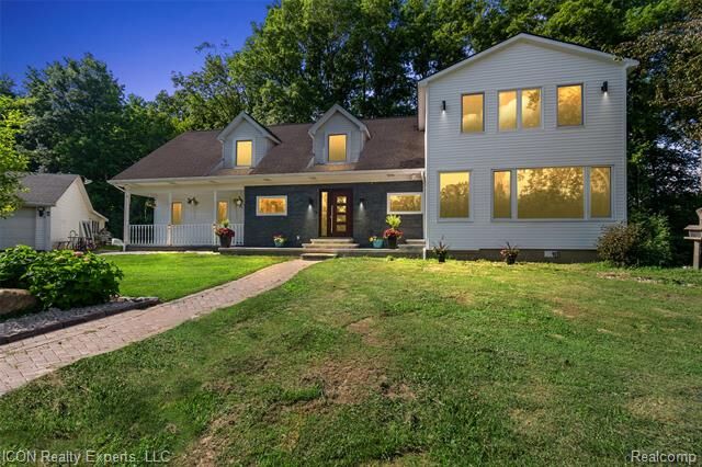 Property Photo:  6727 Napier Road  MI 48170 