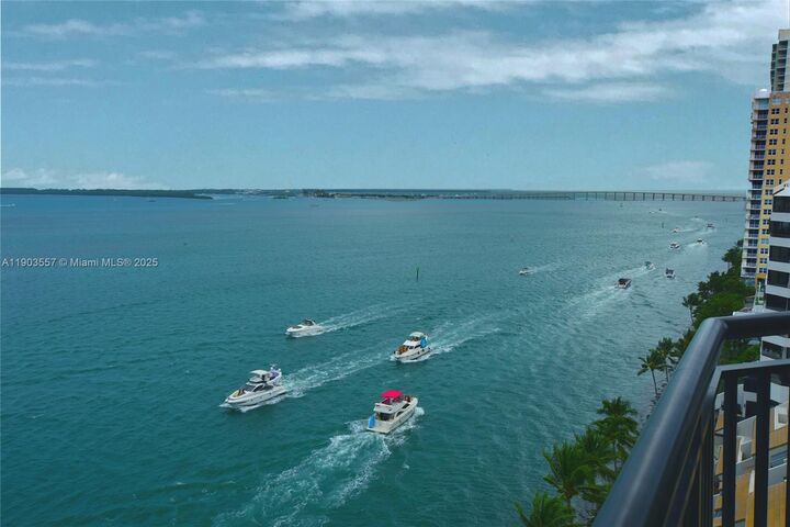 540 Brickell Key Dr 1427  Miami FL 33131 photo