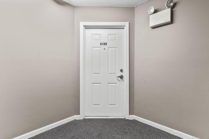 Property Photo:  219 South Broad Street Apt S105  CT 06450