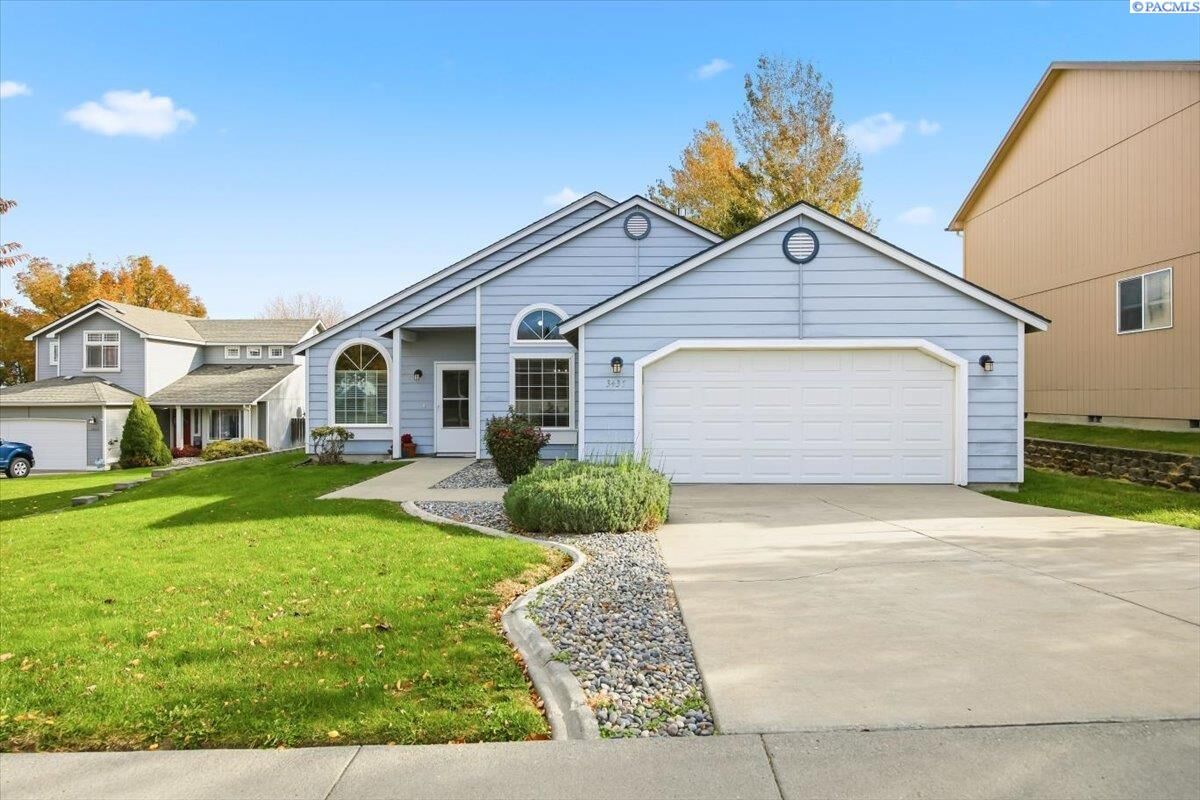 Property Photo:  3435 S Dennis St  WA 99337-3043 