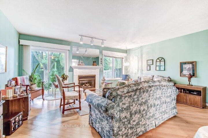 Photo de la propriété:  825 Shelborne Street 17  ON N5Z 5B7 