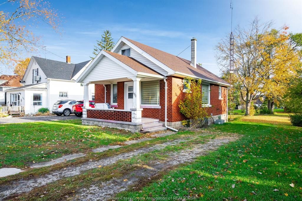 Property Photo:  160 County Rd 34 W  ON N0R 1B0