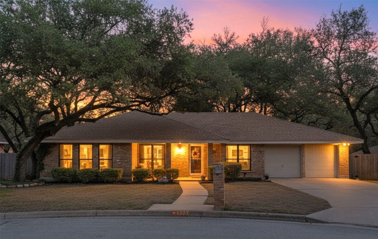 Property Photo:  6903 Treaty Oak Circle  TX 78749 