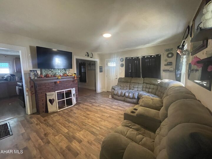 Property Photo: 987 30th Street PA 16601