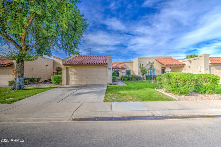 Property Photo:  722 W Sterling Place  AZ 85225 