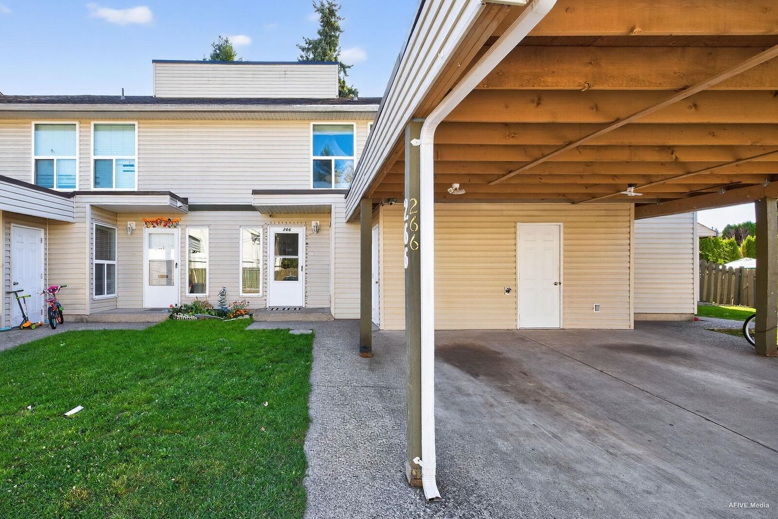 Photo de la propriété: 32550 Maclure Road 266 BC V2T 4N3