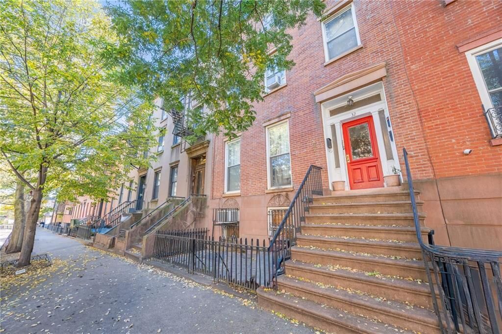 Property Photo: 32 Douglass Street NY 11231